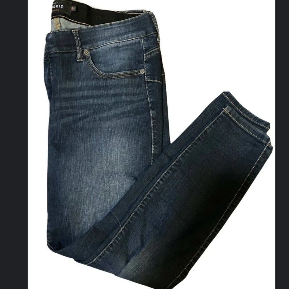 Torrid Bombshell skinny jeans